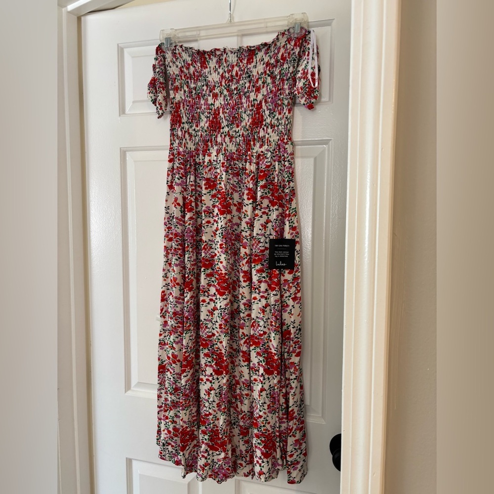 Lulus Off the Shoulder Floral Midi Dress Smocked Bodice - Size M - NWT - Picture 5 of 8